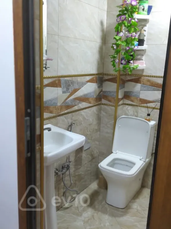 Kirayə verilir 2 otaqlı köhnə tikili 40 m²