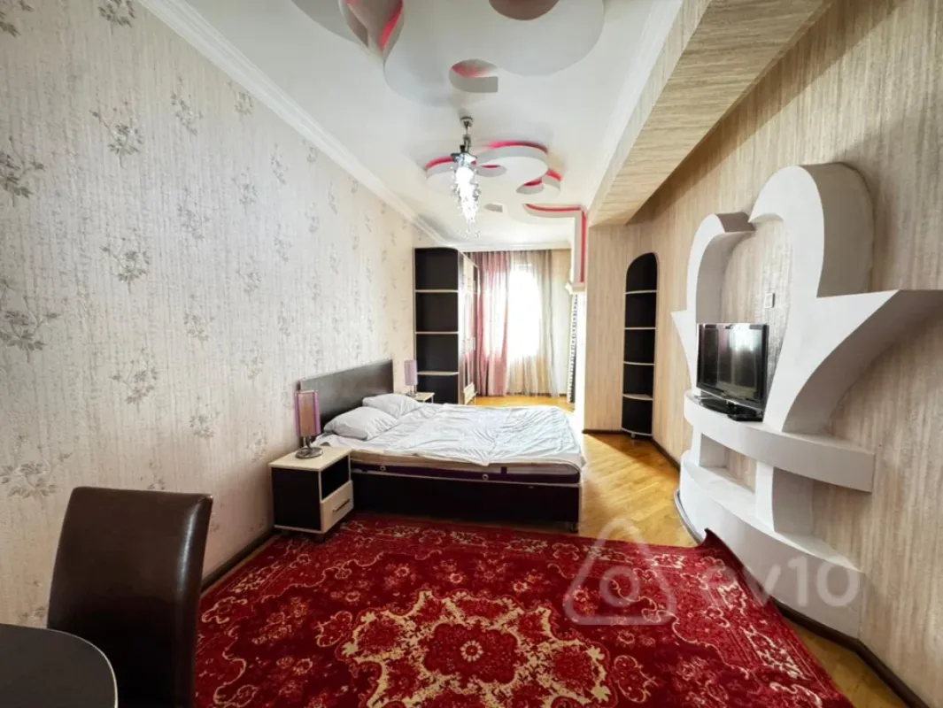 Kirayə verilir 3 otaqlı yeni tikili 100 m²