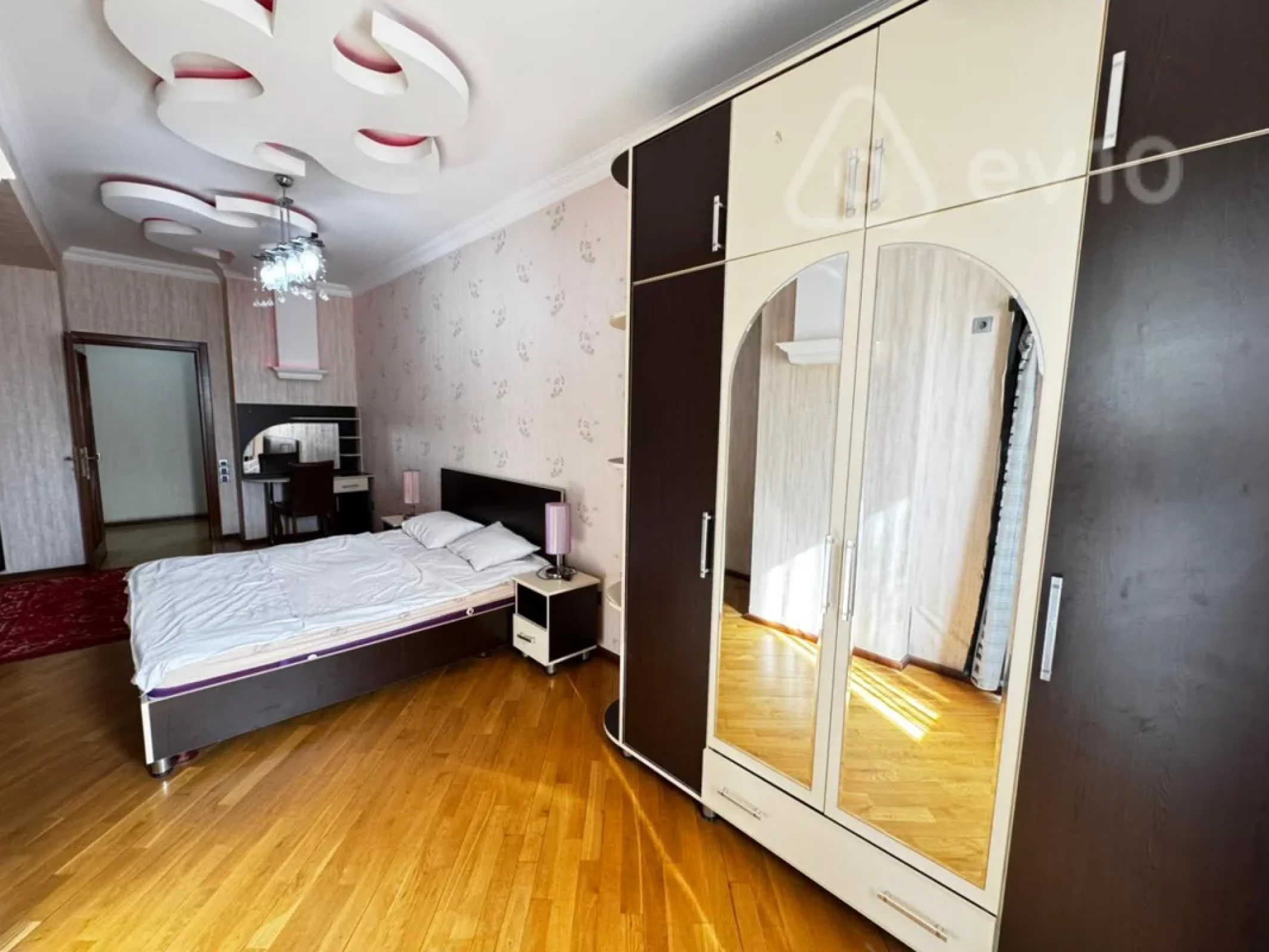 Kirayə verilir 3 otaqlı yeni tikili 100 m²