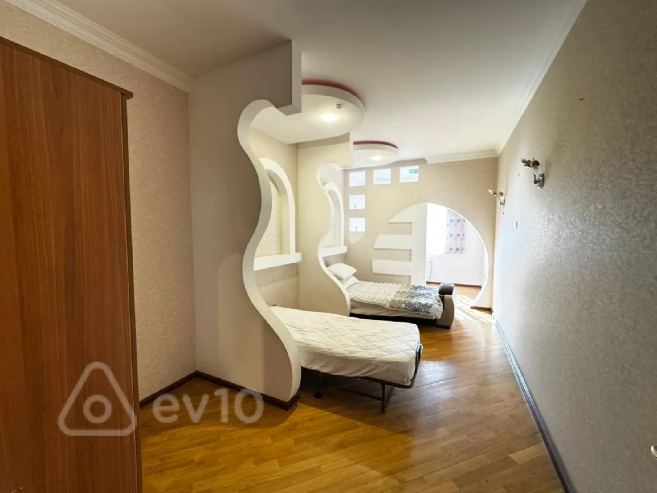 Kirayə verilir 3 otaqlı yeni tikili 100 m²