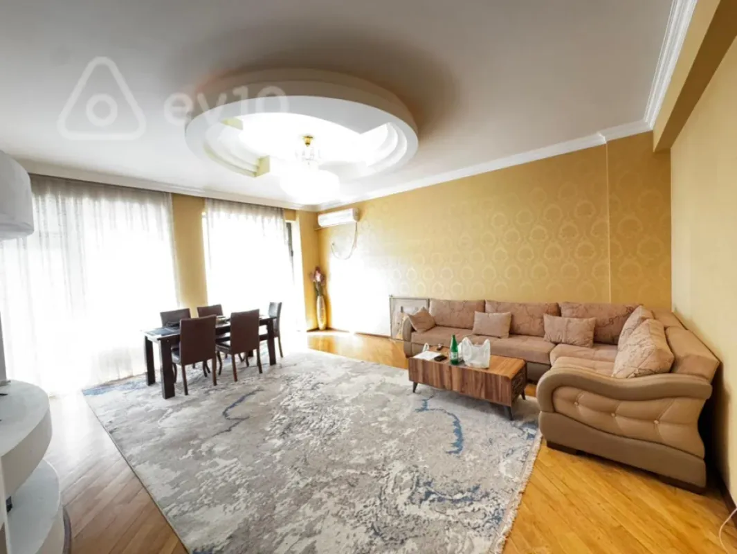 Kirayə verilir 3 otaqlı yeni tikili 100 m²