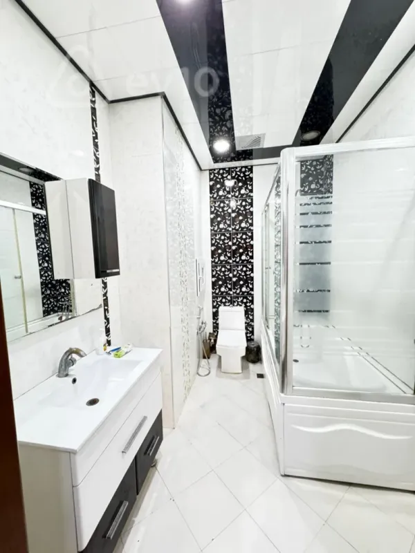 Kirayə verilir 3 otaqlı yeni tikili 100 m²