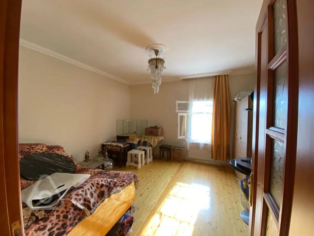 Satılır 5 otaqlı həyət evi 130 m²