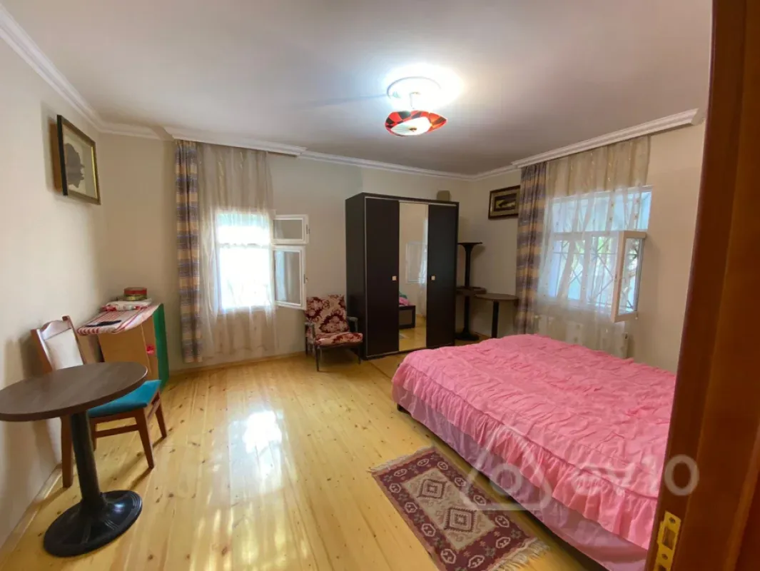 Satılır 5 otaqlı həyət evi 130 m²