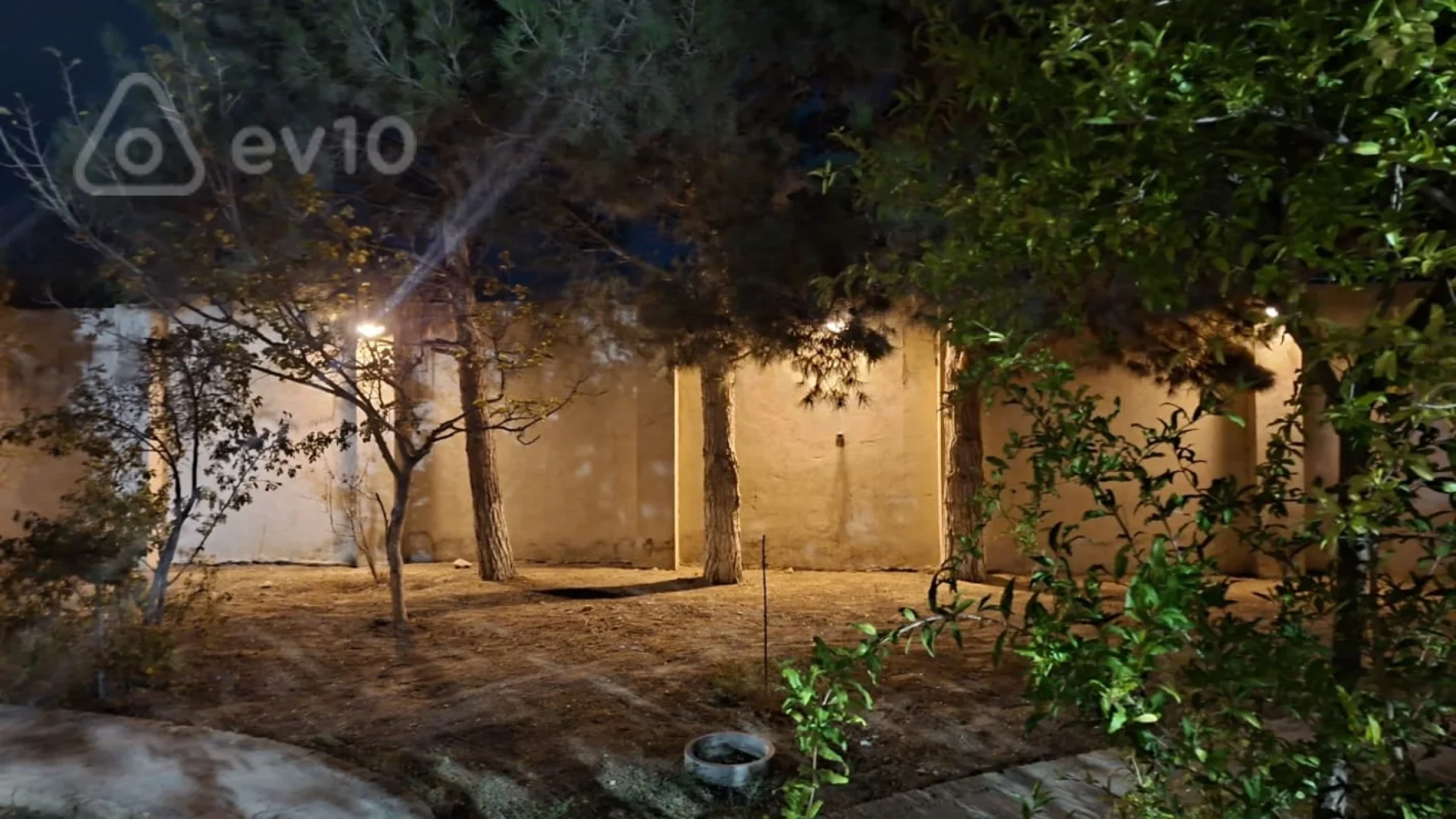 Satılır 5 otaqlı həyət evi 130 m²