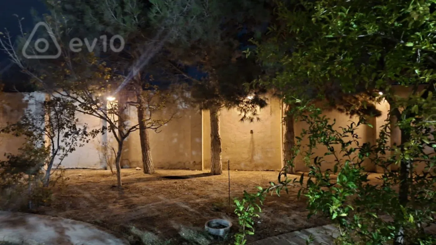 Satılır 5 otaqlı həyət evi 130 m²