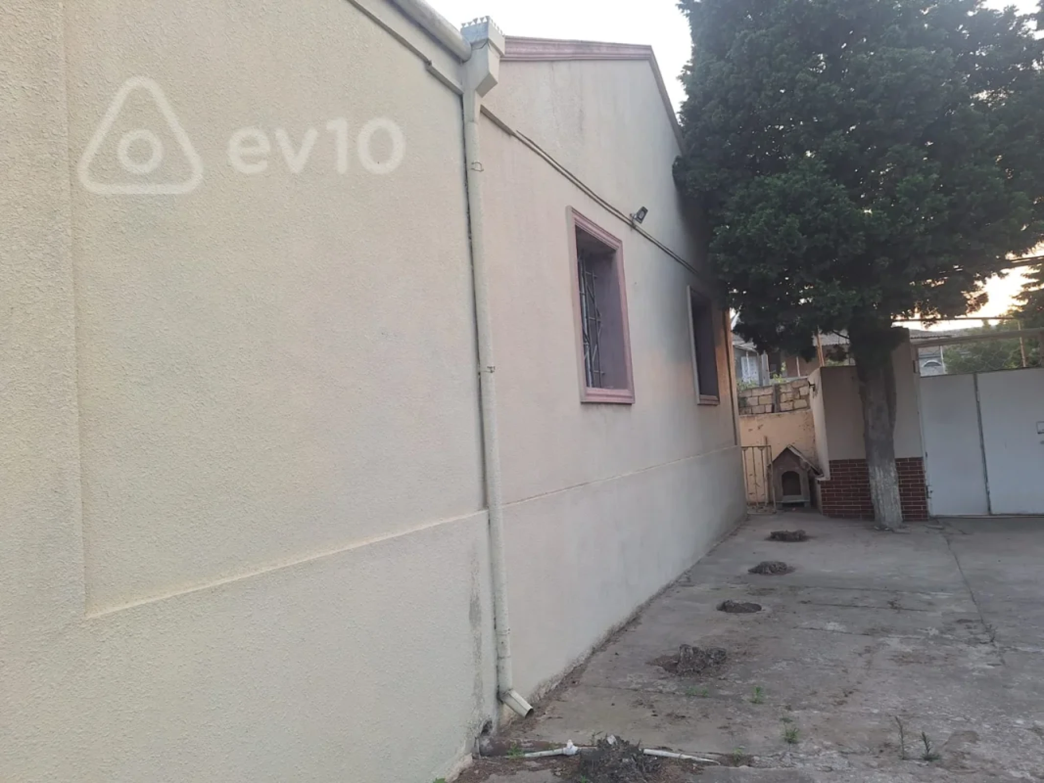 Satılır 5 otaqlı həyət evi 130 m²