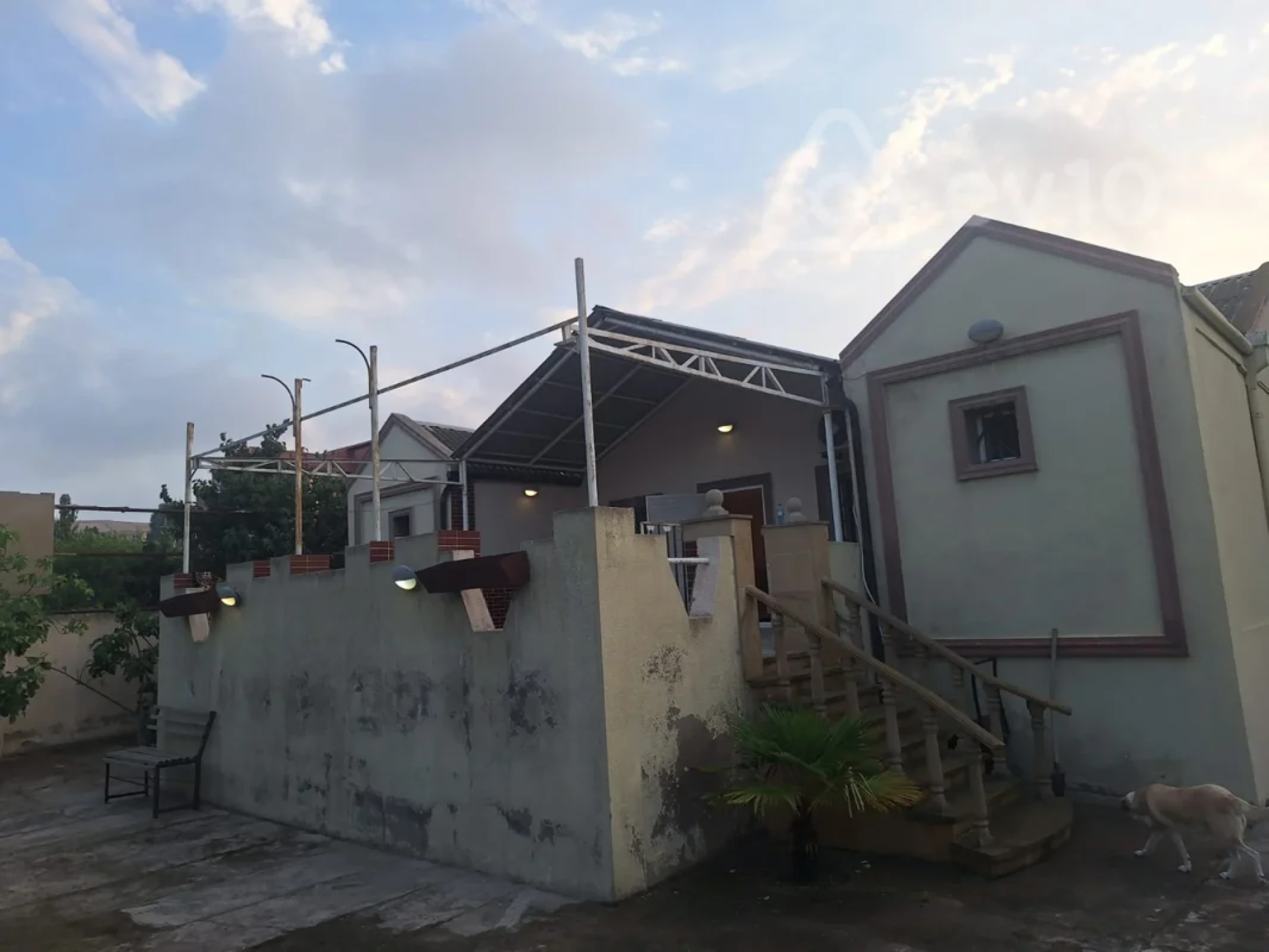 Satılır 5 otaqlı həyət evi 130 m²