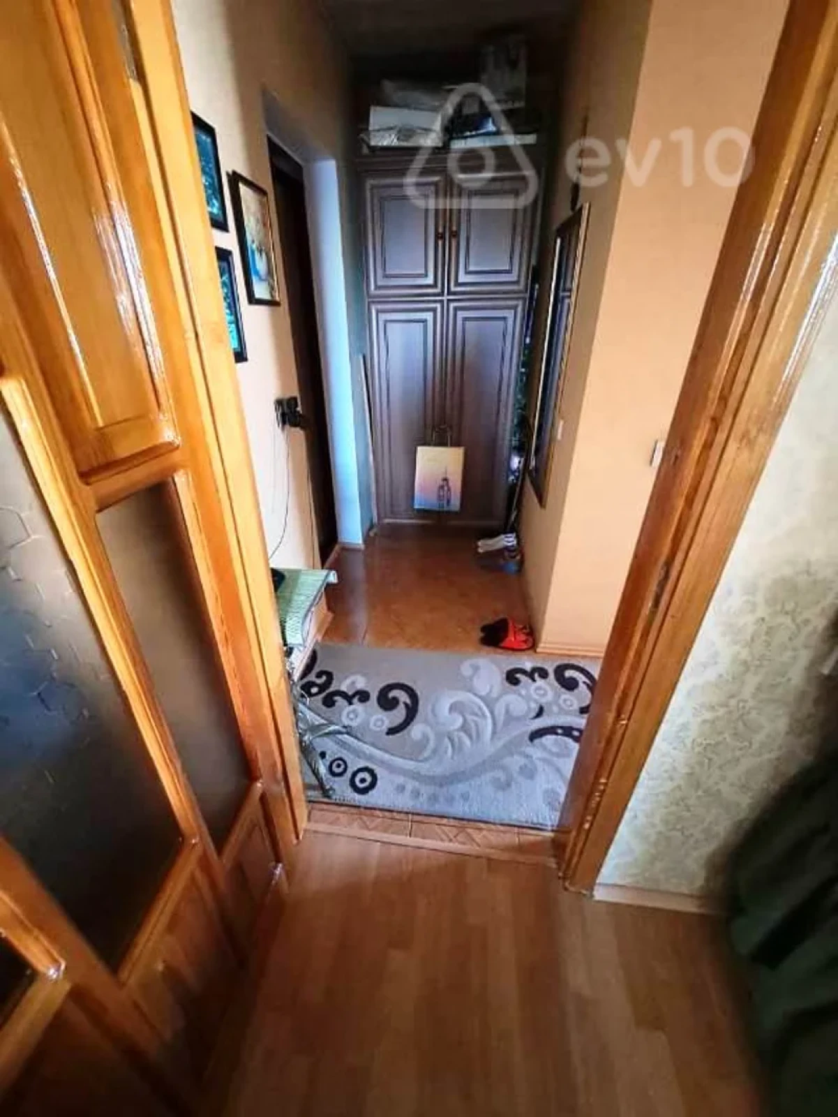 Satılır 2 otaqlı köhnə tikili 50 m²