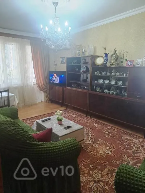 Satılır 2 otaqlı köhnə tikili 50 m²
