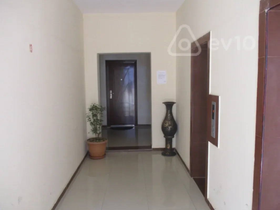 Kirayə verilir 2 otaqlı yeni tikili 80 m²