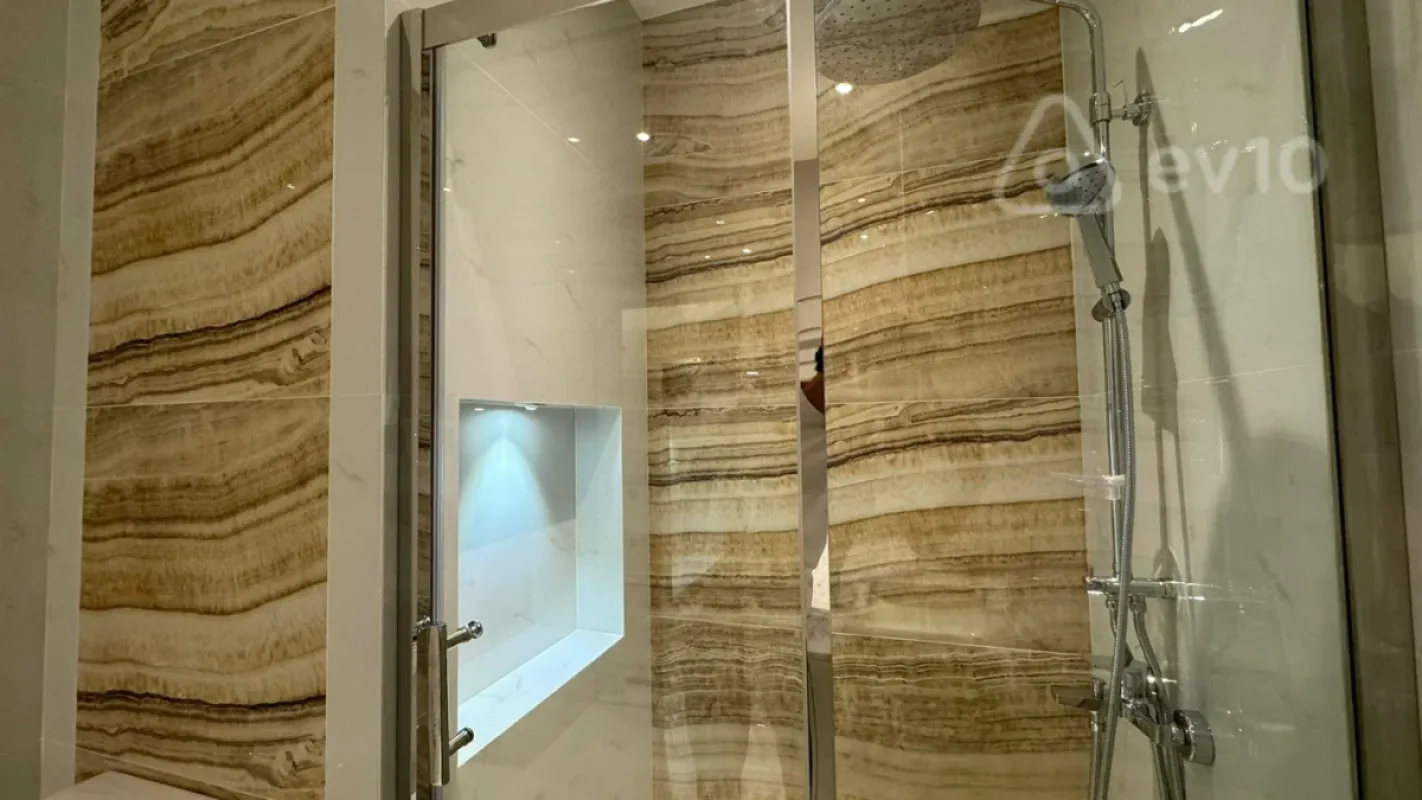 Kirayə verilir 3 otaqlı yeni tikili 90 m²