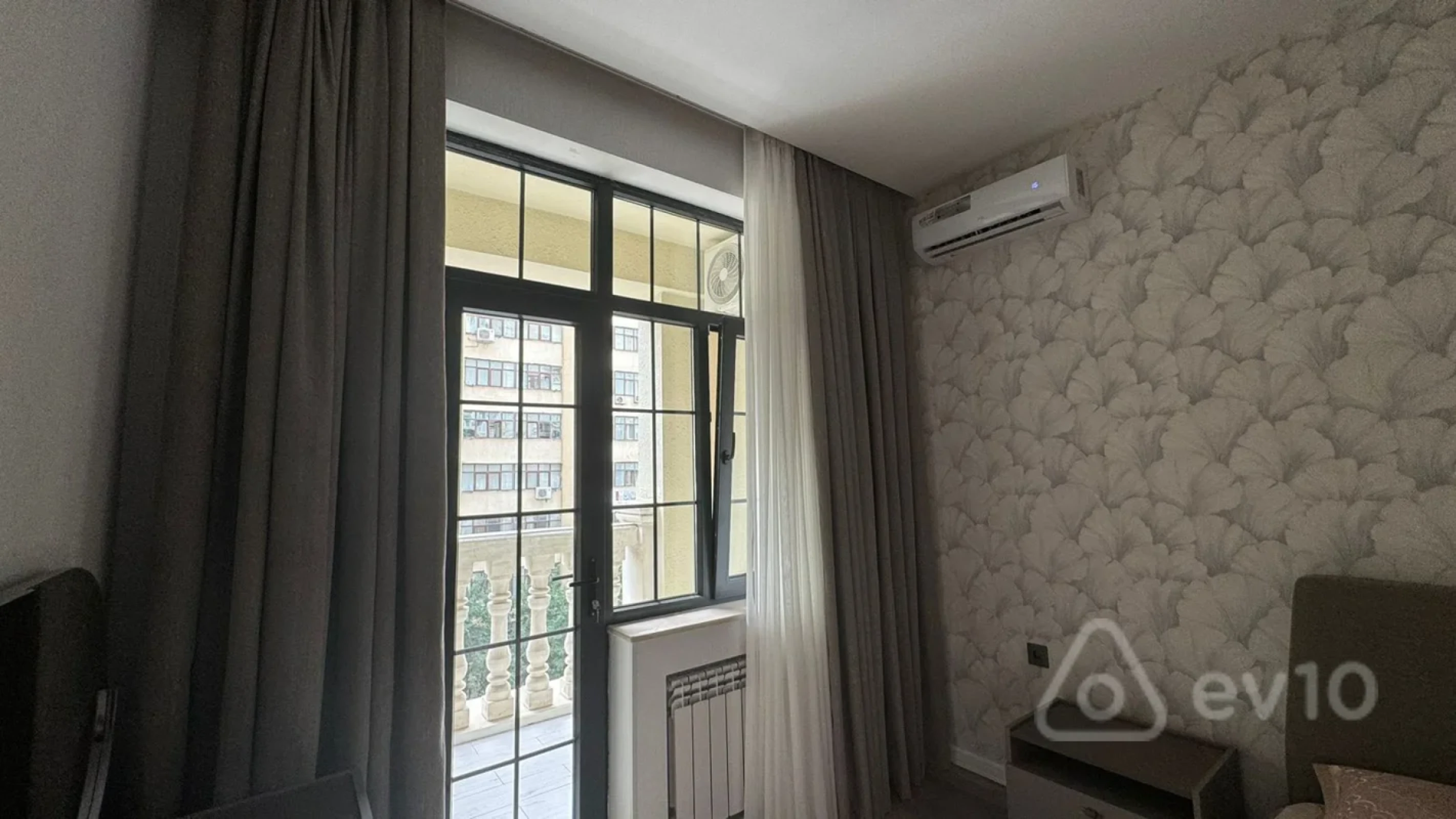 Kirayə verilir 3 otaqlı yeni tikili 90 m²