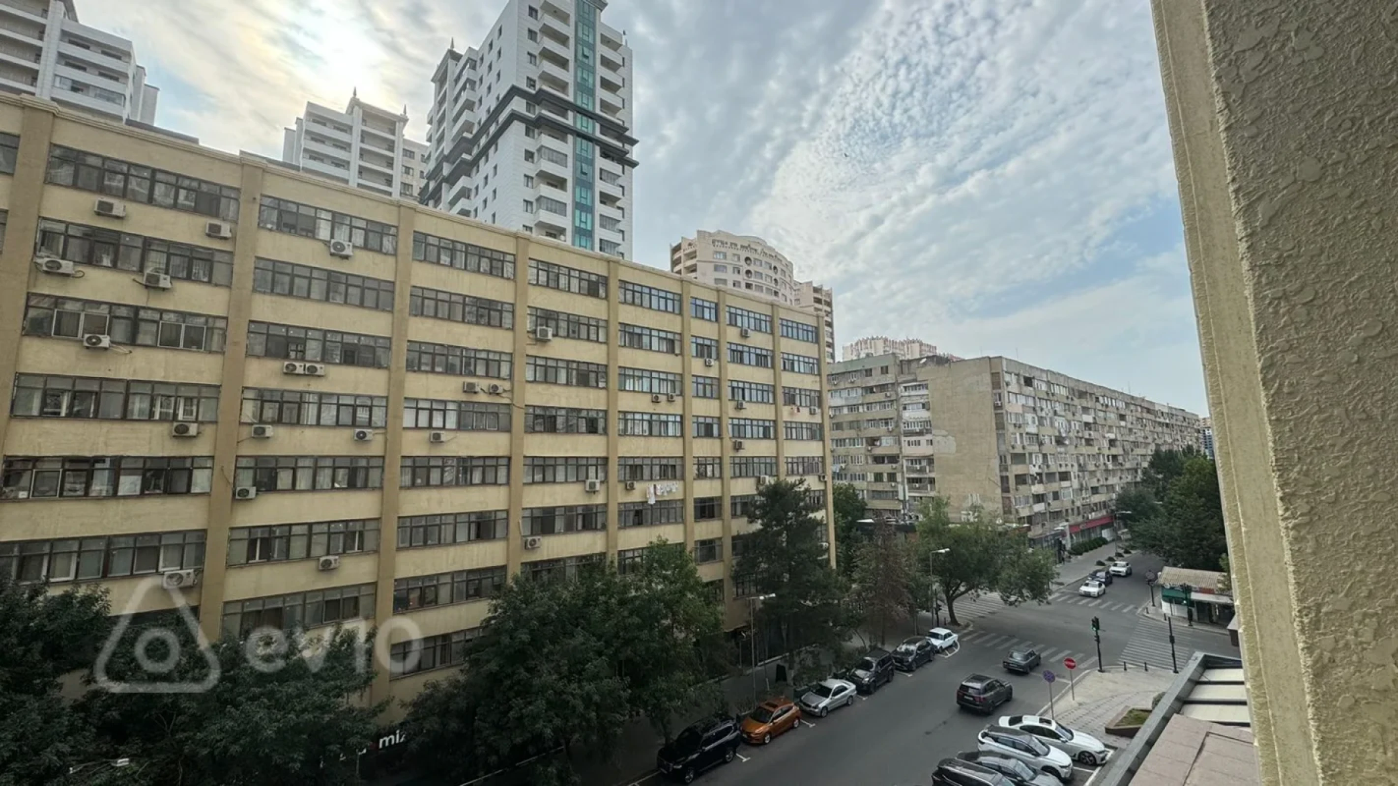 Kirayə verilir 3 otaqlı yeni tikili 90 m²