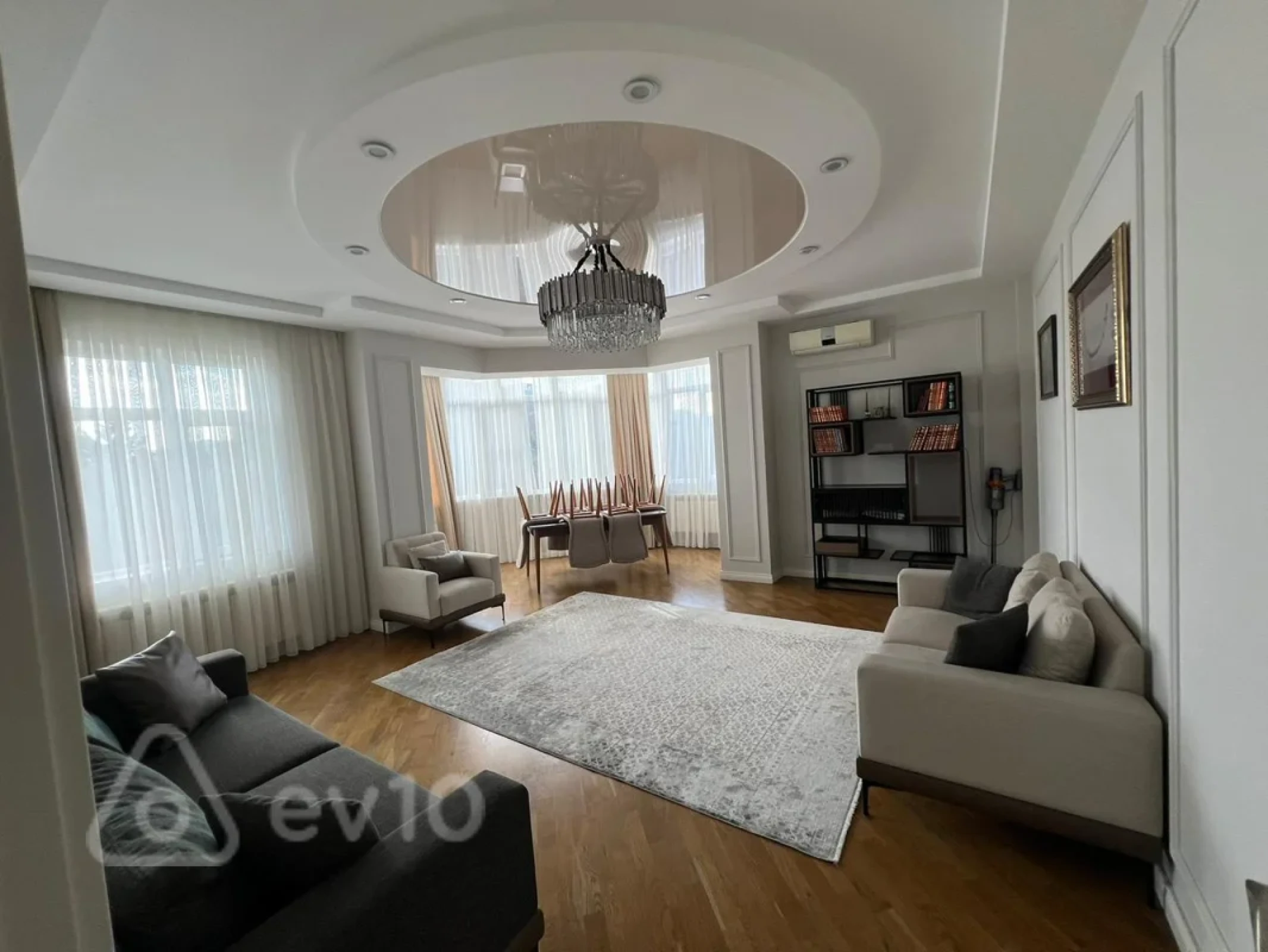 Satılır 3 otaqlı yeni tikili 141 m²