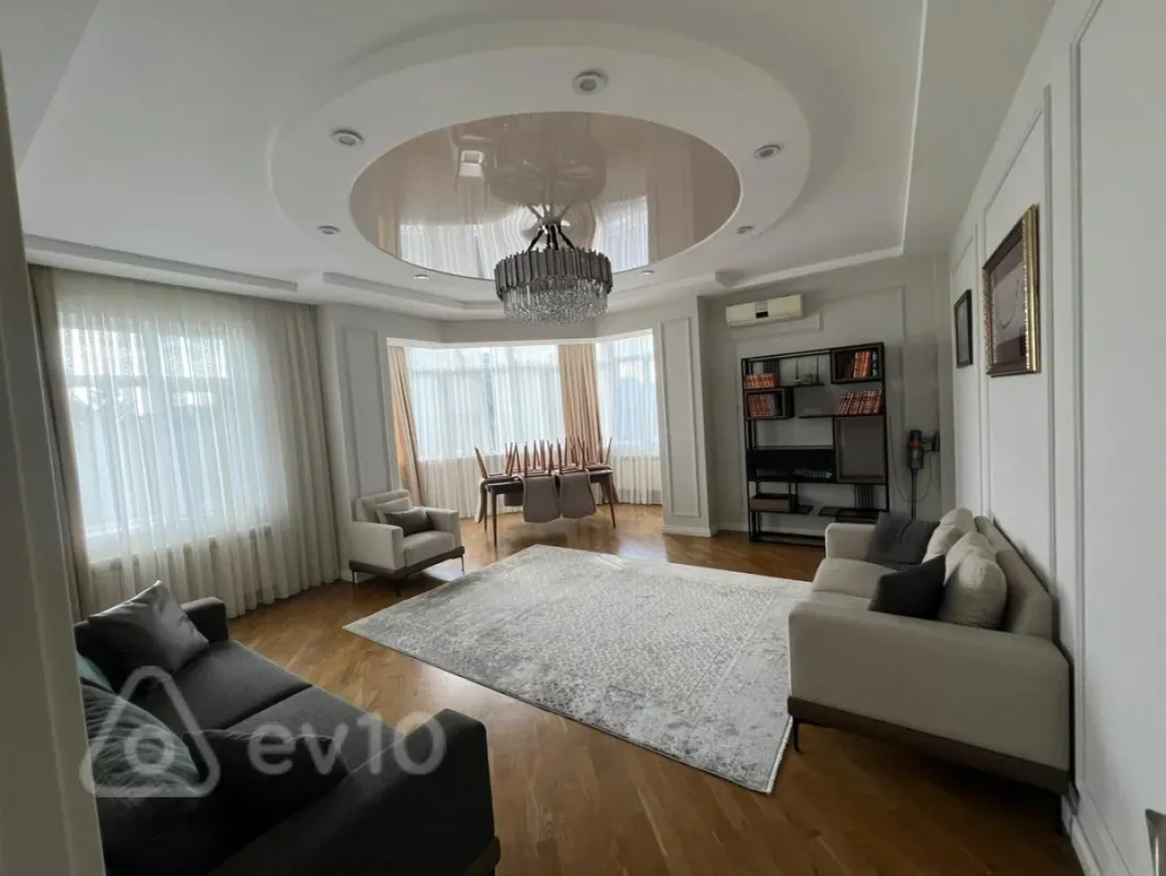 Satılır 3 otaqlı yeni tikili 141 m²