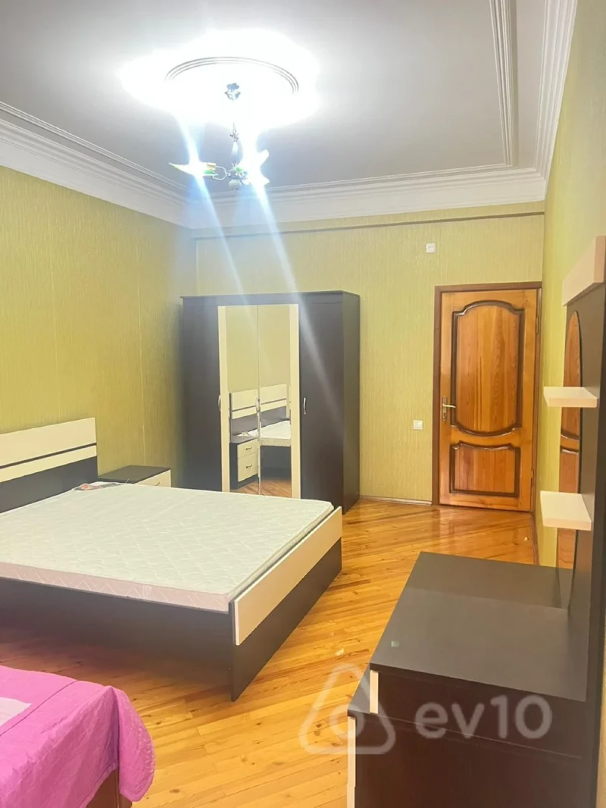 Kirayə verilir 2 otaqlı yeni tikili 90 m²