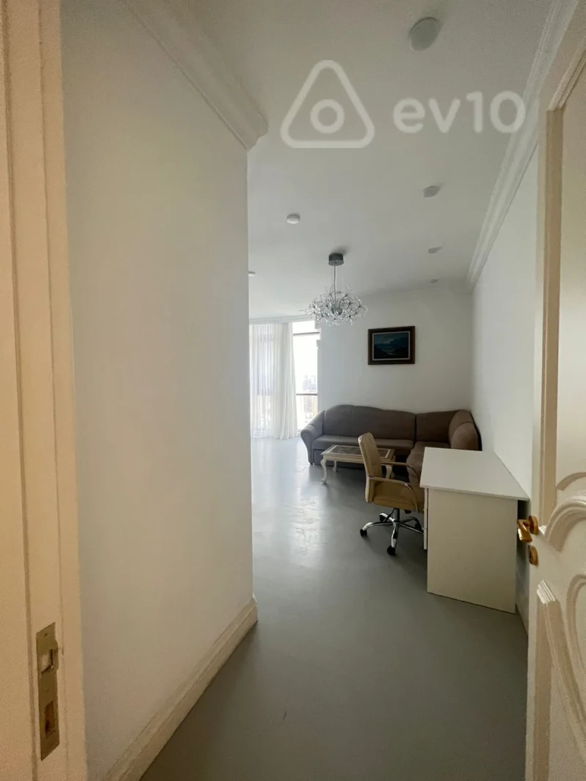 Kirayə verilir 4 otaqlı yeni tikili 280 m²