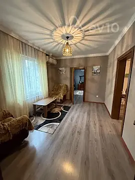Satılır 7 otaqlı həyət evi 6 m²