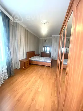 Kirayə verilir 2 otaqlı yeni tikili 67 m²