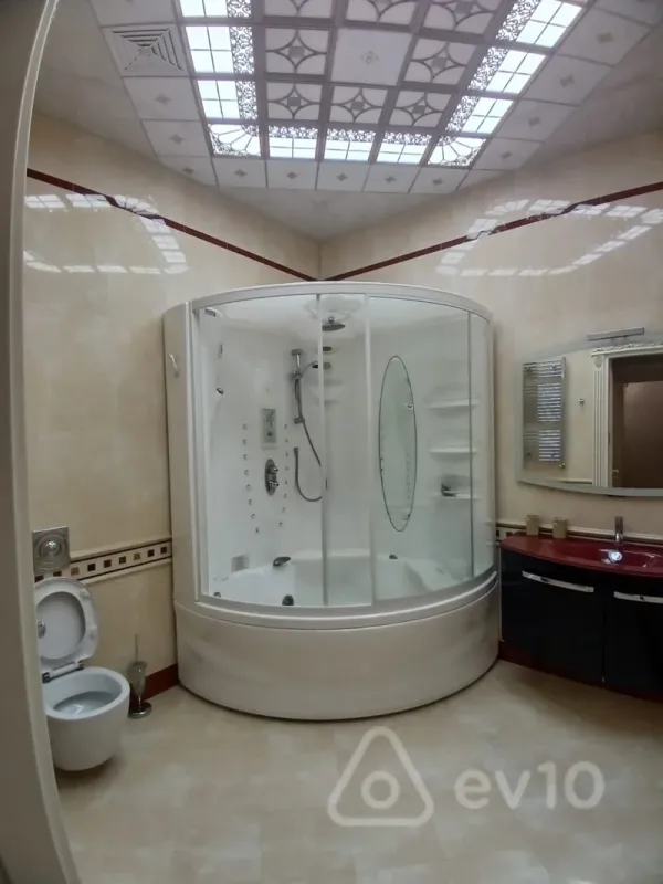 Kirayə verilir 4 otaqlı ofis 240 m²