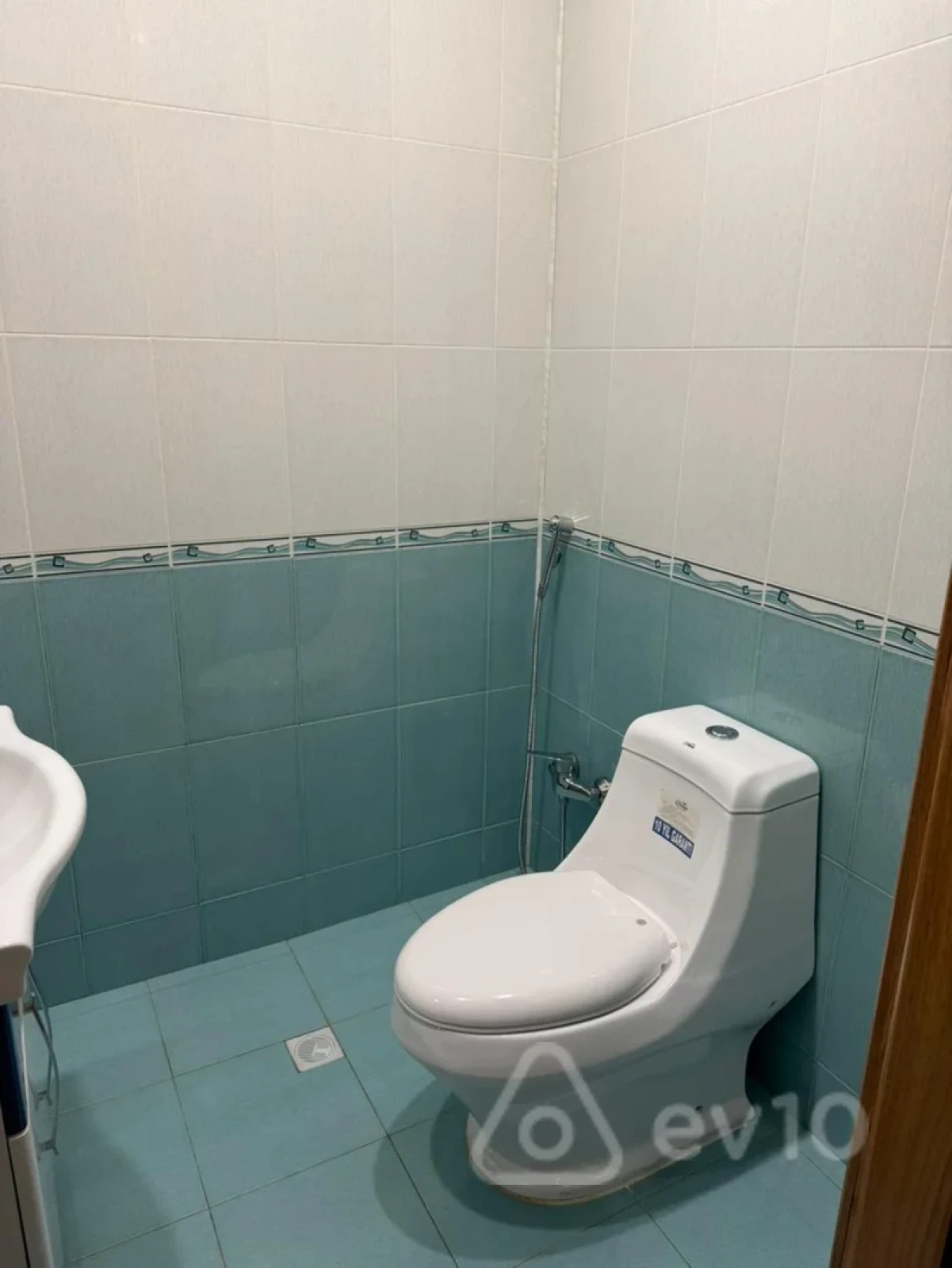 Kirayə verilir 3 otaqlı yeni tikili 128 m²