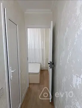 Satılır 2 otaqlı köhnə tikili 36 m²
