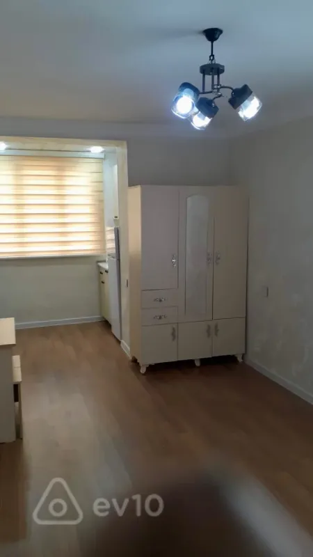 Satılır 2 otaqlı köhnə tikili 36 m²