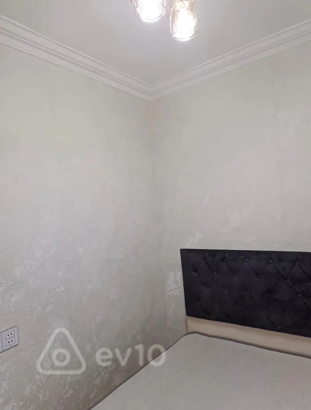 Satılır 2 otaqlı köhnə tikili 36 m²