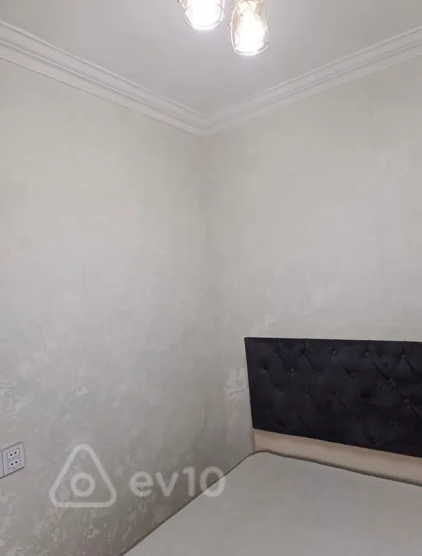 Satılır 2 otaqlı köhnə tikili 36 m²