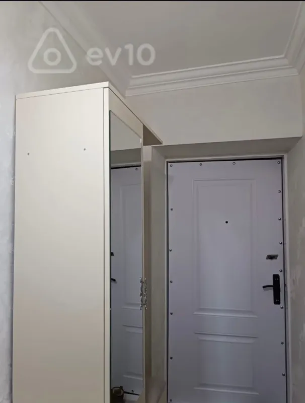 Satılır 2 otaqlı köhnə tikili 36 m²