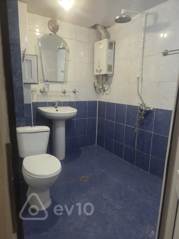 Kirayə verilir 1 otaqlı köhnə tikili 35 m²