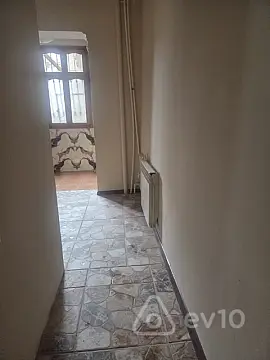Kirayə verilir 1 otaqlı köhnə tikili 35 m²