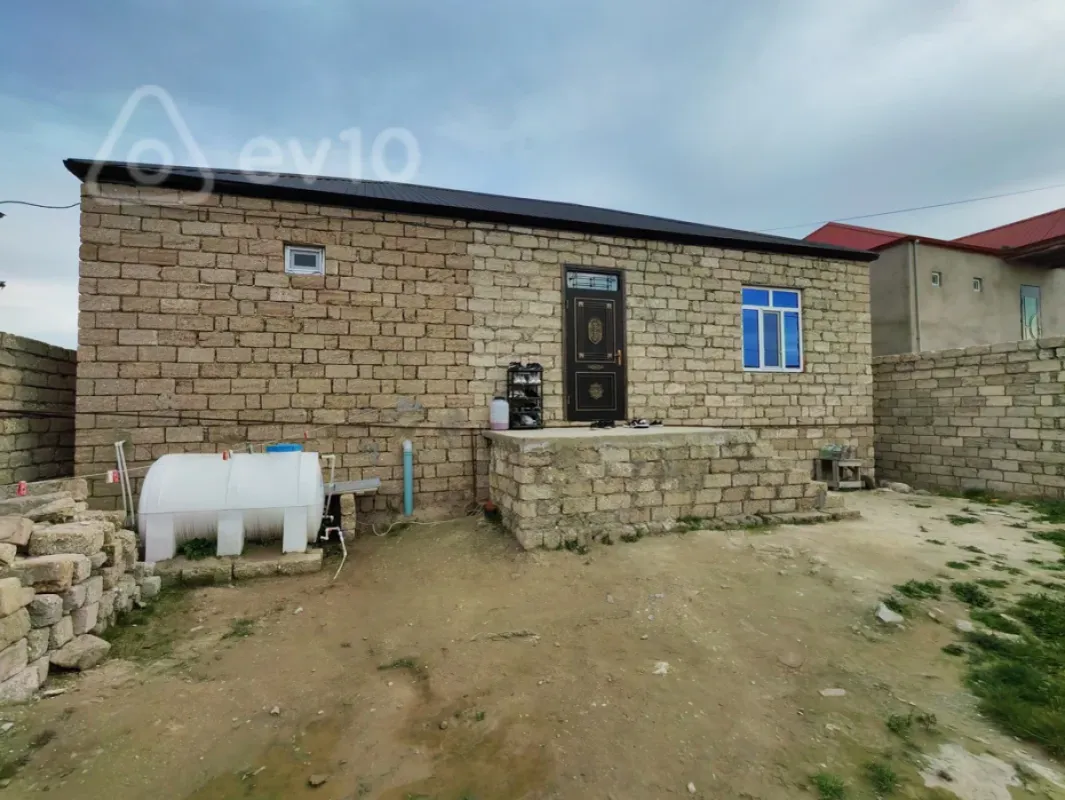 Satılır 5 otaqlı həyət evi 145 m²