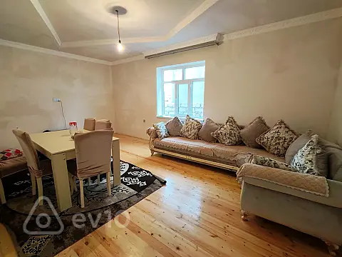 Satılır 5 otaqlı həyət evi 145 m²