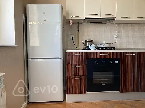 Satılır 3 otaqlı köhnə tikili 70 m²