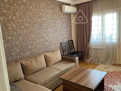 Satılır 3 otaqlı köhnə tikili 70 m² — Bakı, Nizami 3 otaq 70.00 m²