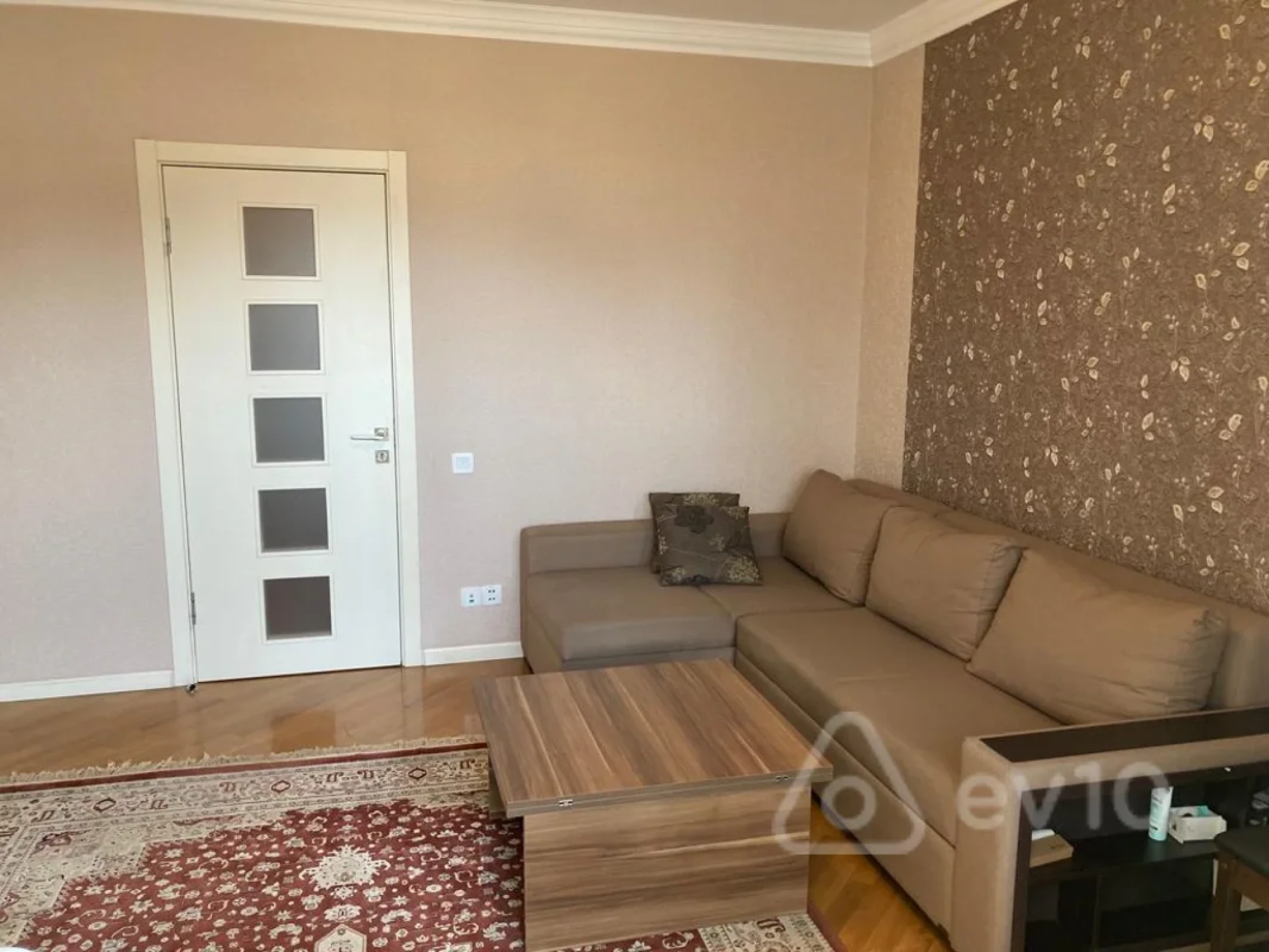 Satılır 3 otaqlı köhnə tikili 70 m²