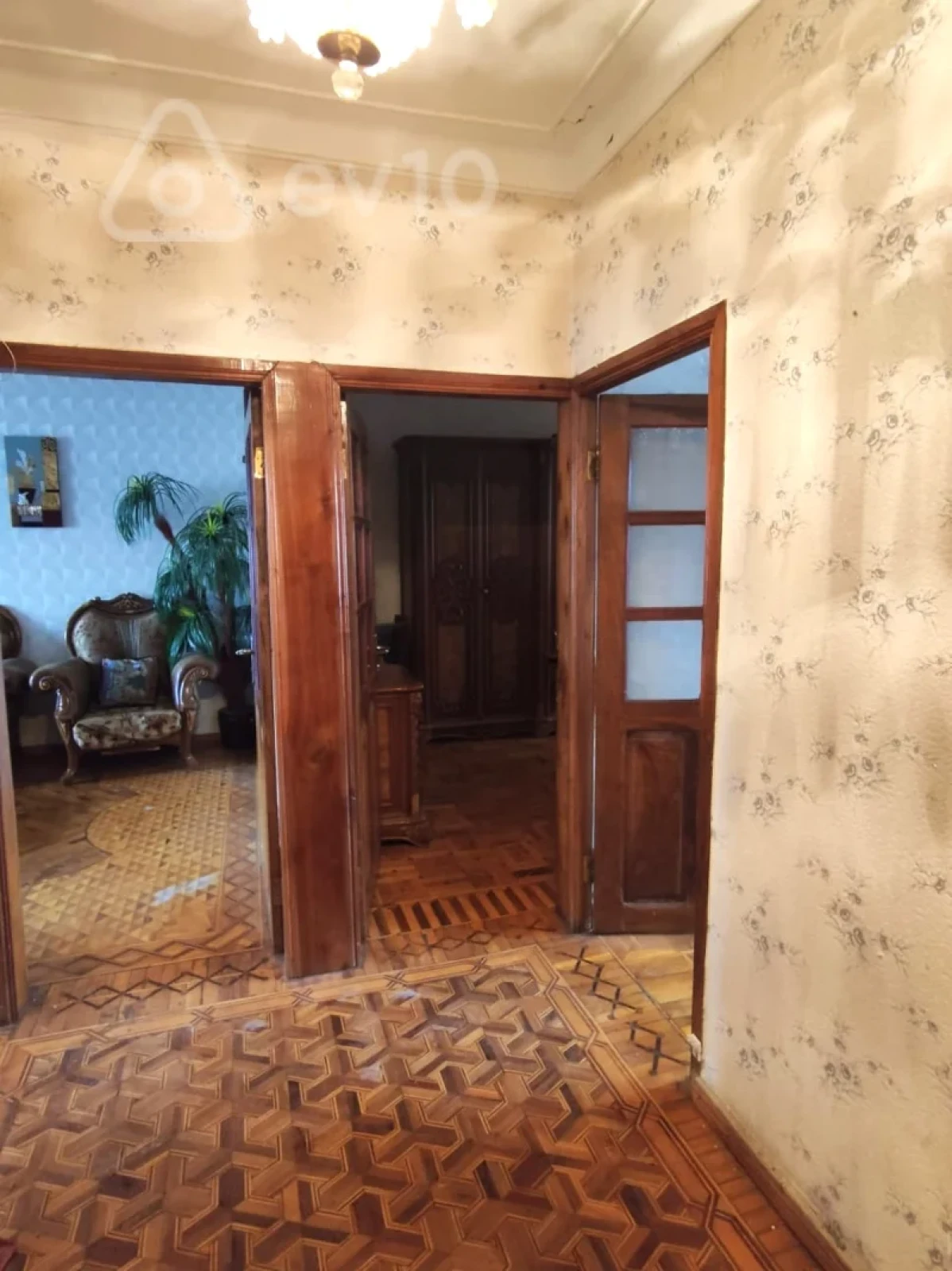 Kirayə verilir 3 otaqlı köhnə tikili 72 m²