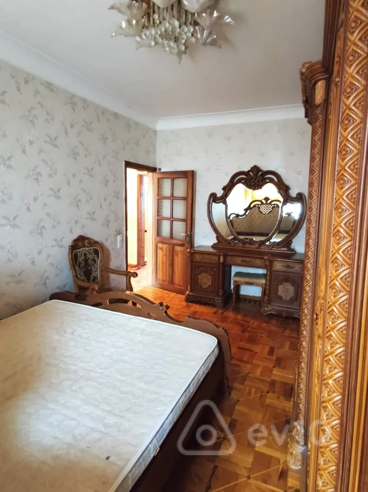 Kirayə verilir 3 otaqlı köhnə tikili 72 m²