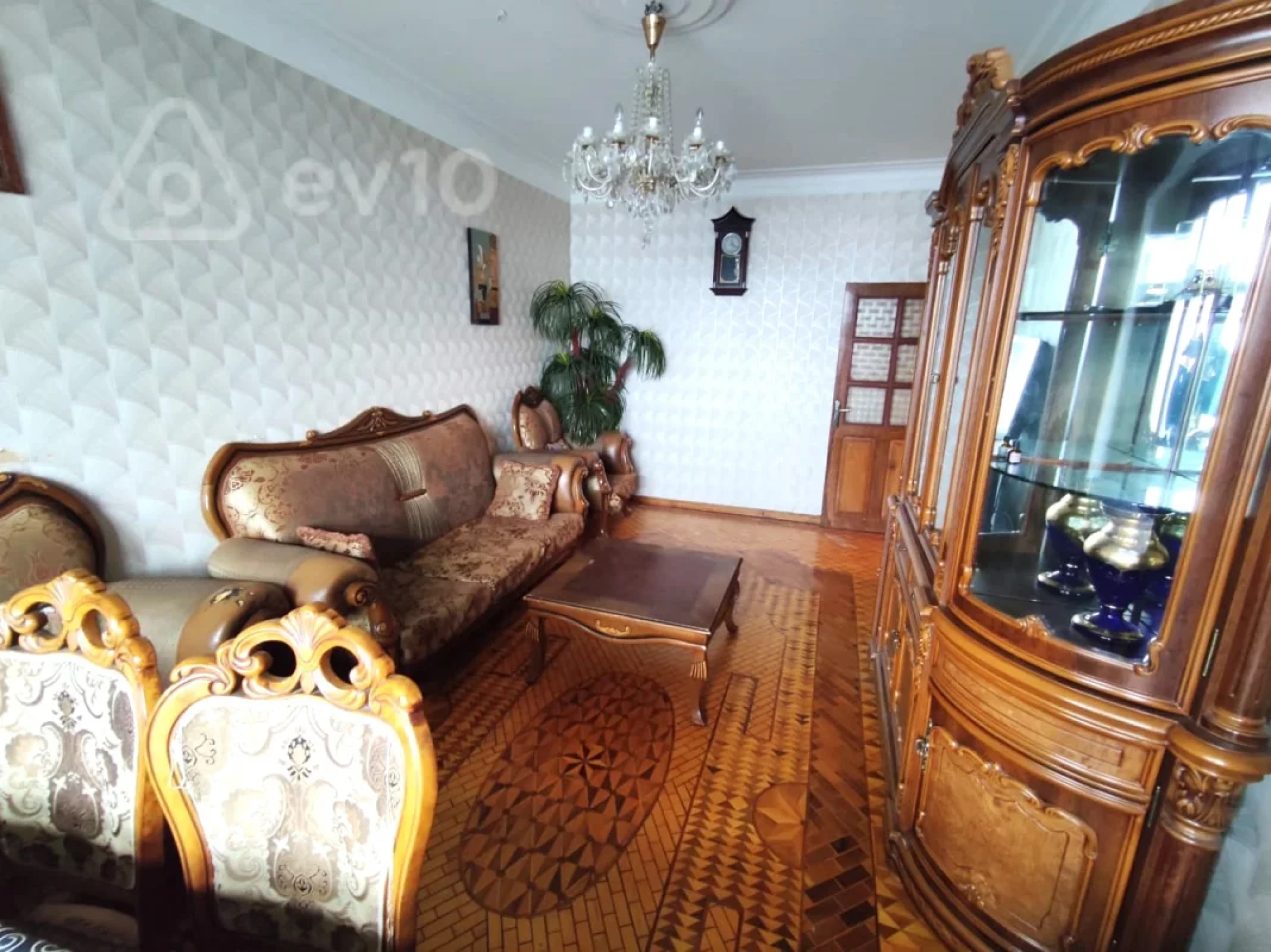 Kirayə verilir 3 otaqlı köhnə tikili 72 m²