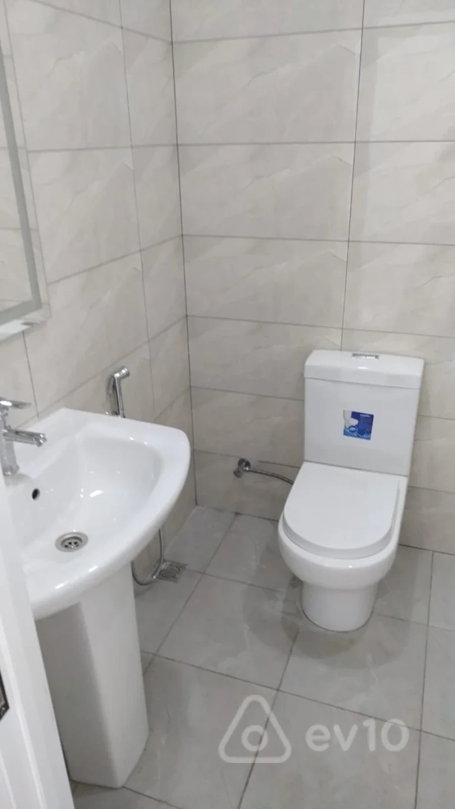 Kirayə verilir 3 otaqlı yeni tikili 95 m²