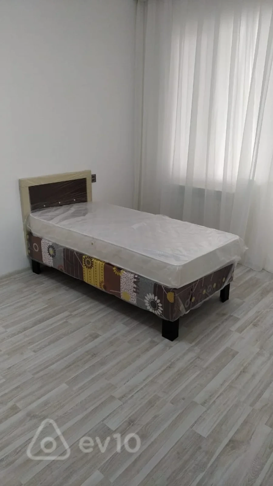 Kirayə verilir 3 otaqlı yeni tikili 95 m²
