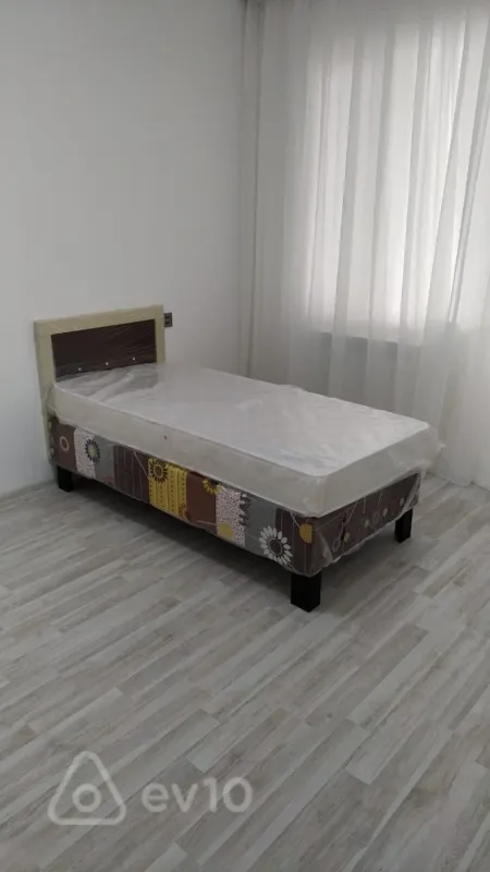 Kirayə verilir 3 otaqlı yeni tikili 95 m²