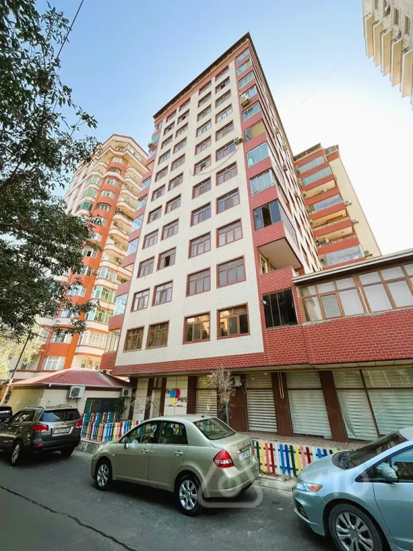 Kirayə verilir 2 otaqlı yeni tikili 115 m²