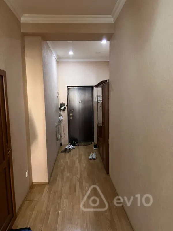 Satılır 2 otaqlı yeni tikili 74 m²