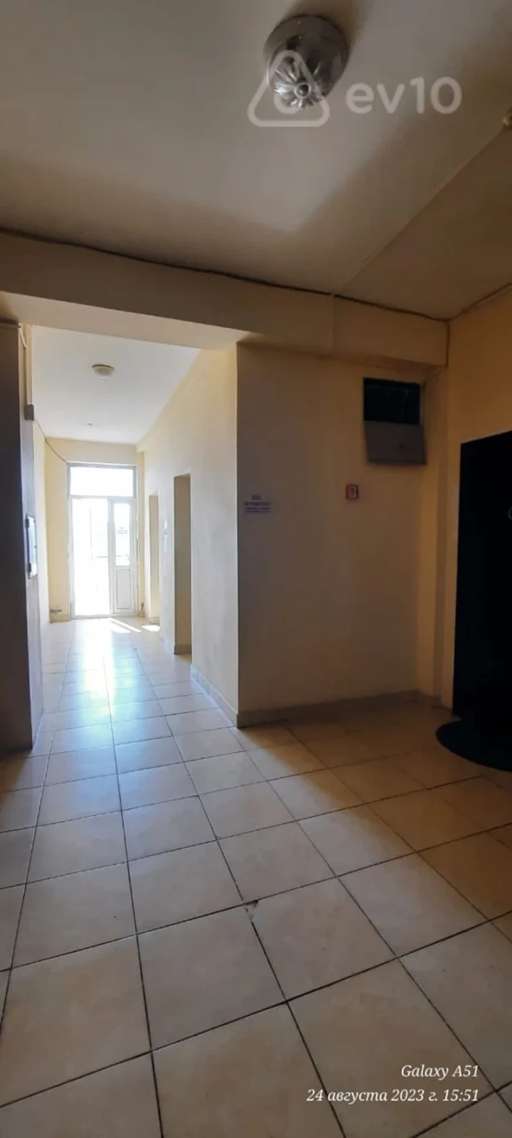 Satılır 2 otaqlı yeni tikili 74 m²