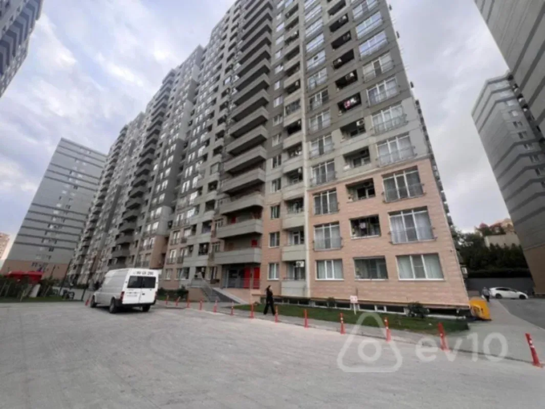Satılır 1 otaqlı yeni tikili 31 m²