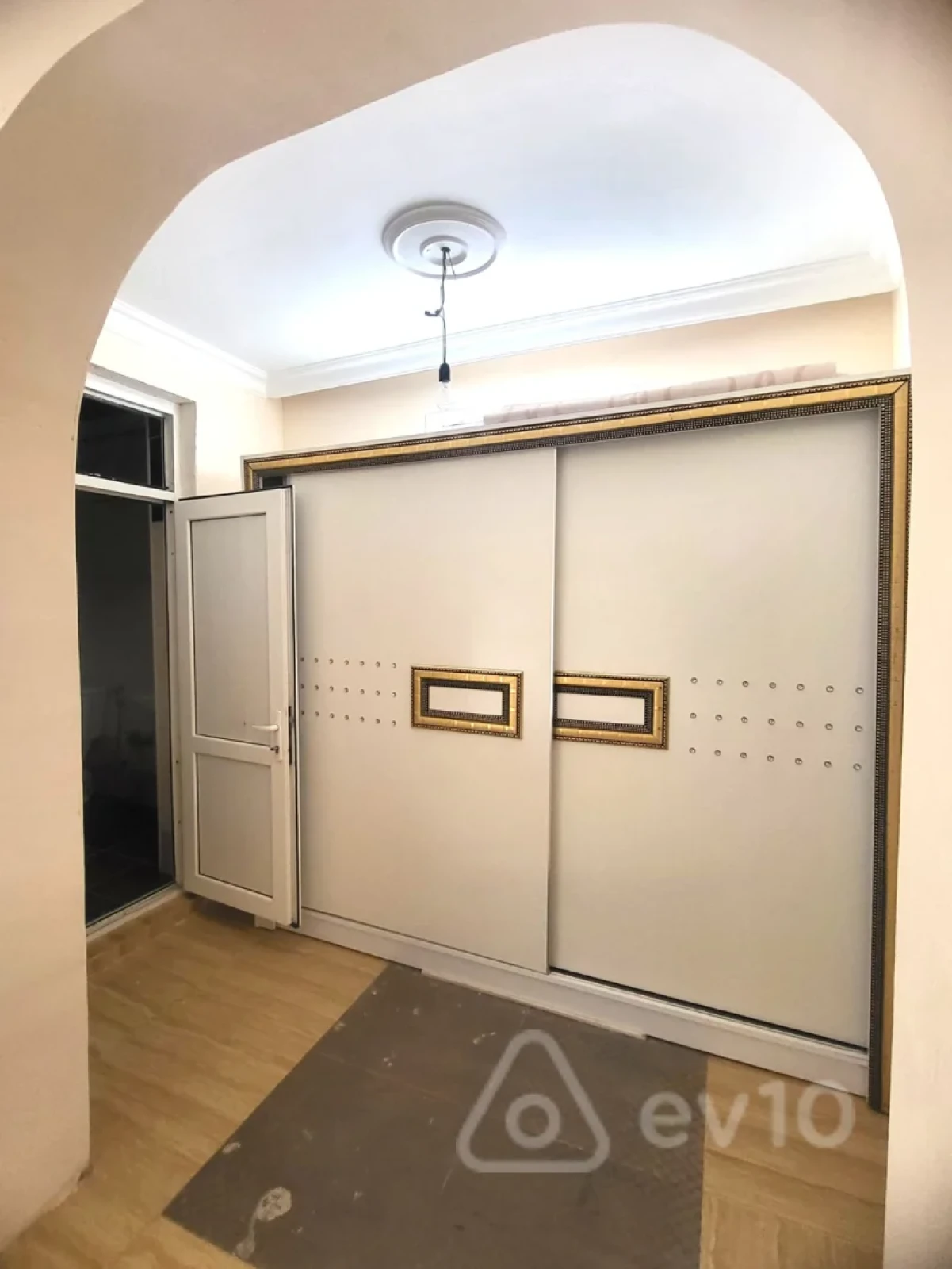 Kirayə verilir 3 otaqlı həyət evi 85 m²
