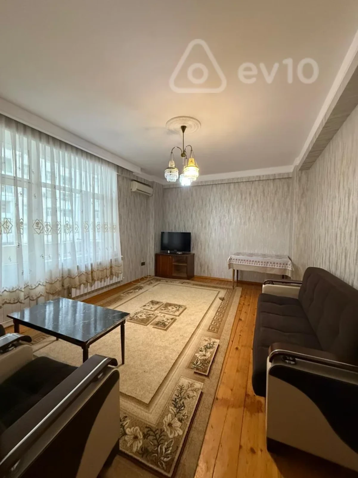 Kirayə verilir 2 otaqlı yeni tikili 64 m²